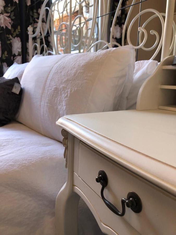 Queens Quarter Holiday Homes (Adults Only) Belfast Eksteriør billede