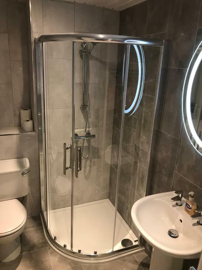 Queens Quarter Holiday Homes (Adults Only) Belfast Eksteriør billede