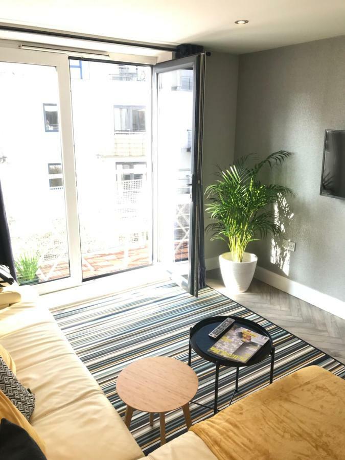 Queens Quarter Holiday Homes (Adults Only) Belfast Eksteriør billede